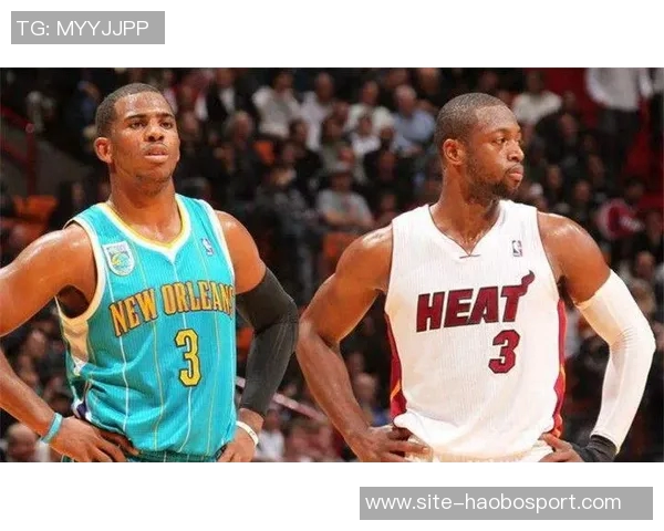 皮尔斯与女主持探讨男友点赞大屁股女是否算出轨引发热议